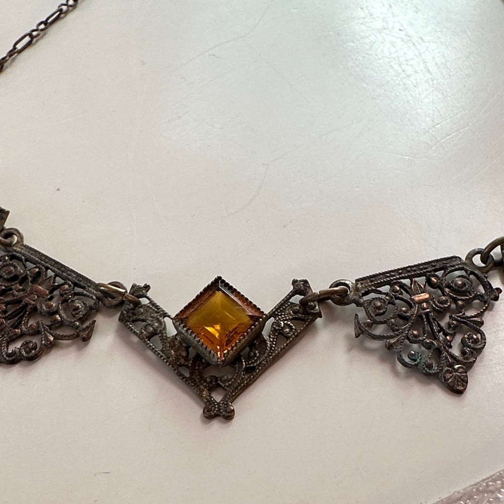 Elegant Silver and Amber Necklace - Picture 2 of 5